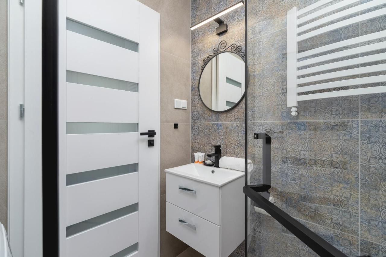 Modern Studio Cracow Rakowicka 14 By Noclegi Renters Krakow Exterior photo
